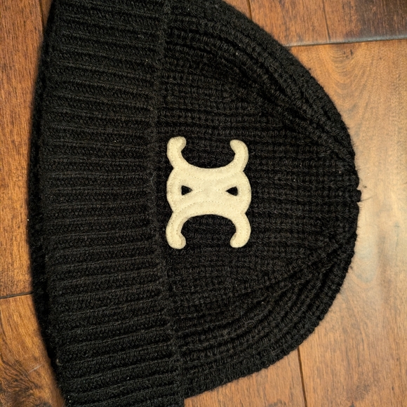 Celine Triomphe Black Cashmere Beanie - Picture 2 of 4